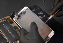 Фото - Huawei сделала подарок покупателям старых и новых смартфонов: замена разбитого экрана со скидкой 50% в Китае